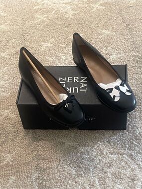 Naturalizer Black Leather Ballet Flats with Bow Accent